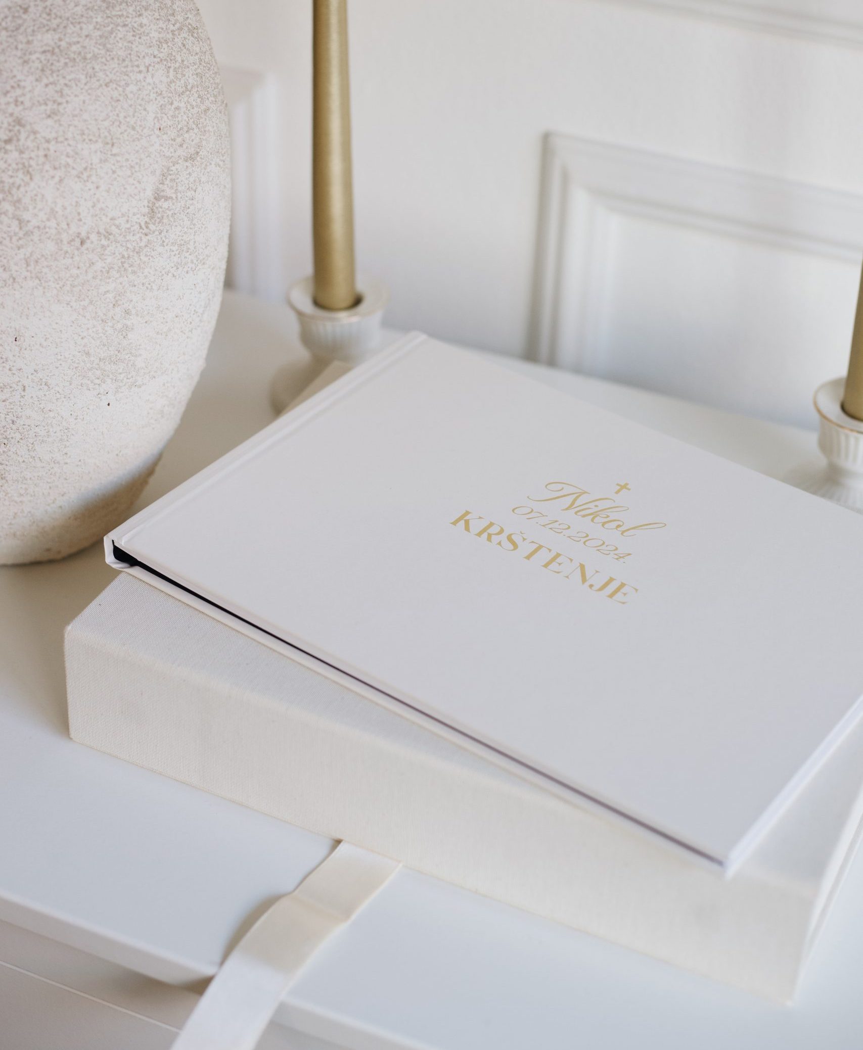 https://www.loveprint.shop/wp-content/uploads/2024/04/Album-za-krstenje-i-memorybox08-scaled-e1752829315975.jpg